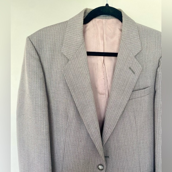 Vintage Grey Pinstripe Blazer - Picture 2 of 9